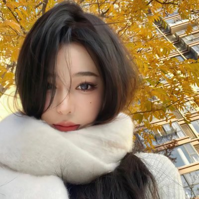 公园里的女孩